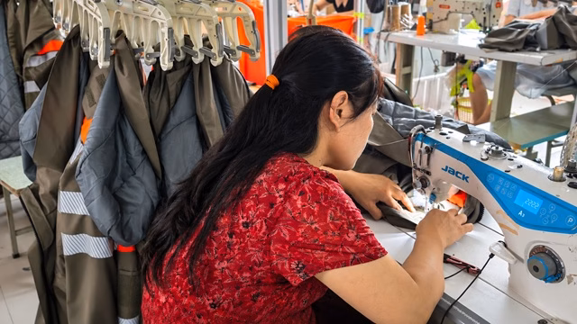 Functional sweatshirt and fleece garment manufacturing at Varytex