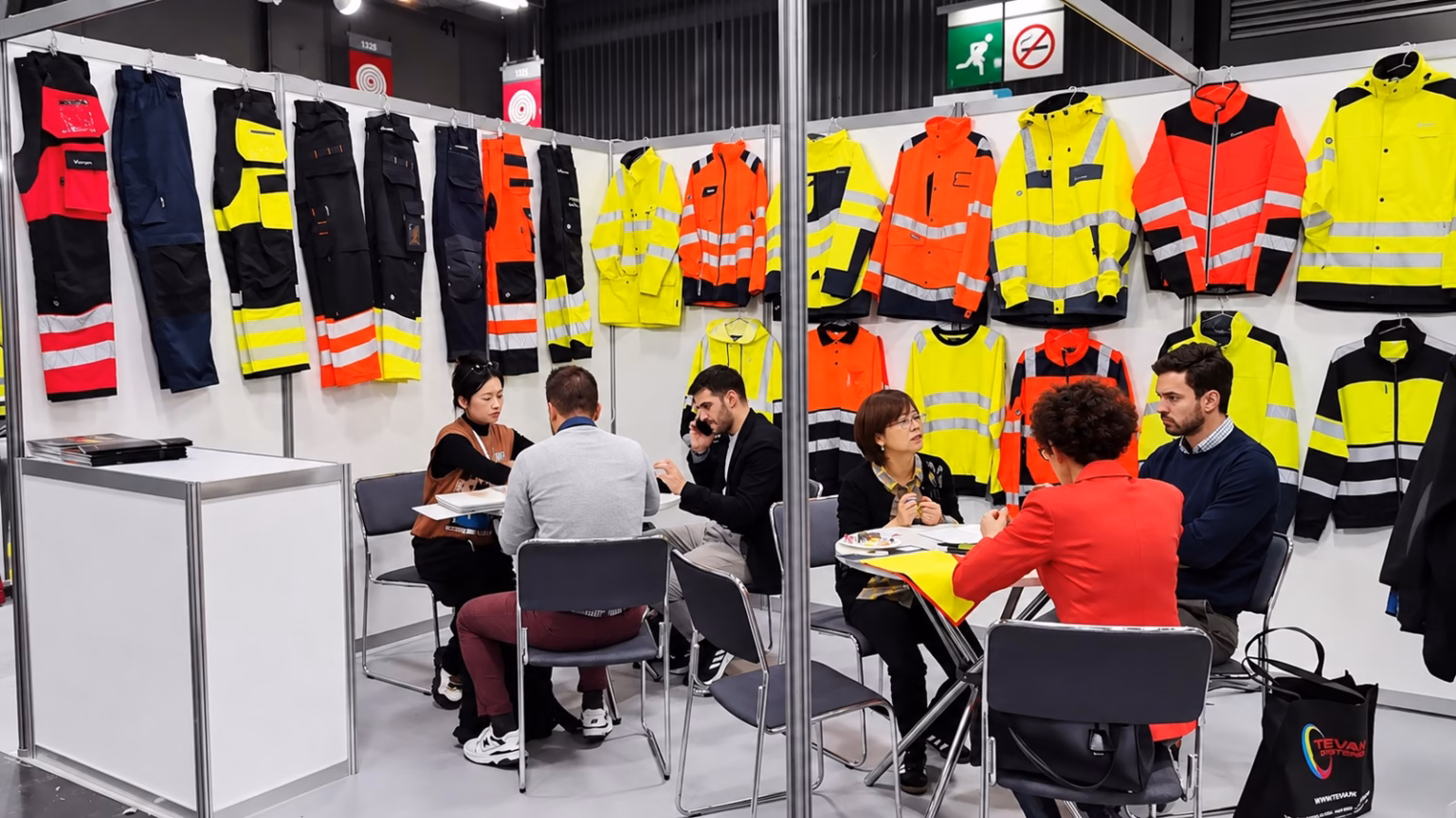 Varytex meeting PPE and workwear buyers at a previous Expo Protection exhibition